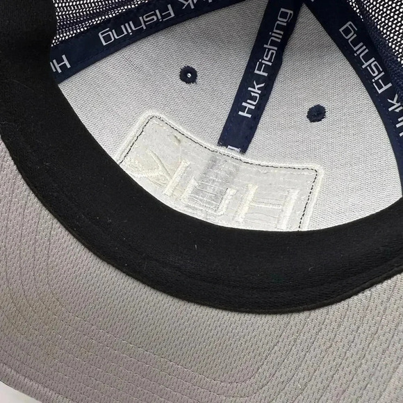 Huk Performance Fishing‎ Classic Logo Stretch back Trucker Hat Mens Sargasso Sea - Picture 11 of 12